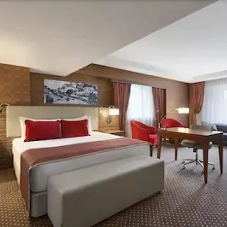 מלון Ramada Plaza By Wyndham Izmit קוג'לי