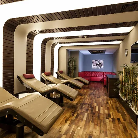 מלון Ramada Plaza By Wyndham Izmit