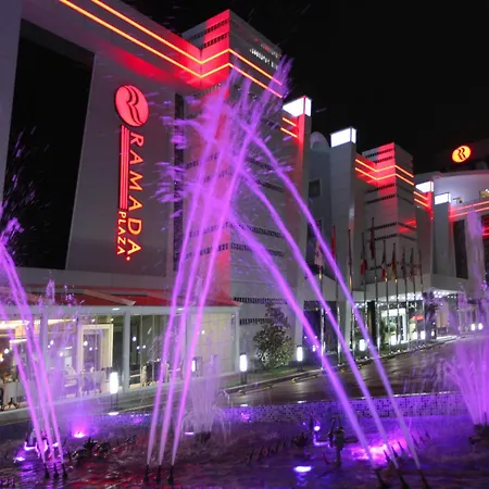 Ramada Plaza By Wyndham Izmit מלון 5*