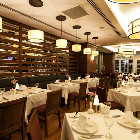 Ramada Plaza By Wyndham Izmit 5*