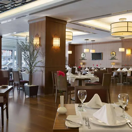מלון Ramada Plaza By Wyndham Izmit 5*