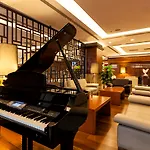 Ramada Plaza By Wyndham Izmit 5*