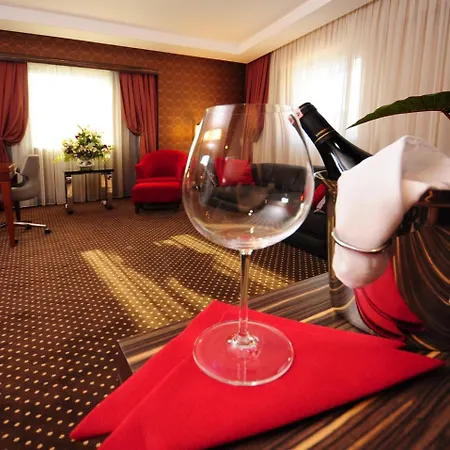 Ramada Plaza By Wyndham Izmit 5*