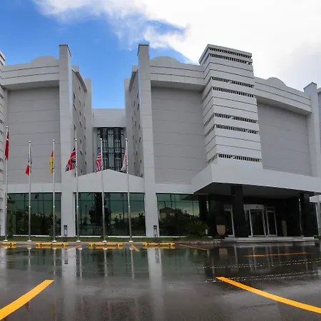 Отель Ramada Plaza By Wyndham Izmit