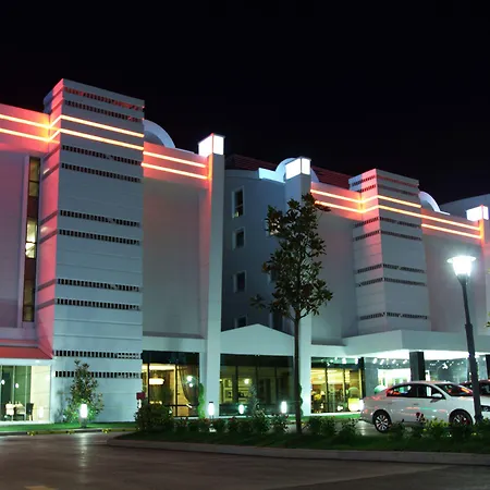 Ramada Plaza By Wyndham Izmit 5*