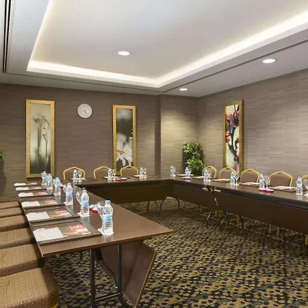 Ramada Plaza By Wyndham Izmit 5*